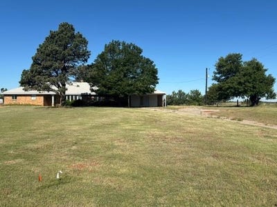 /international/us/16056-s-watertower-road-binger-ok-110107458811/