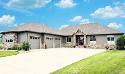 /international/us/4517-allyson-court-moorhead-mn-110100985137/