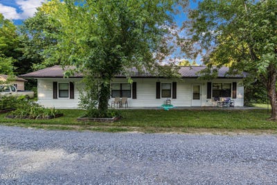/international/us/116-hazel-drive-sevierville-tn-110100916835/