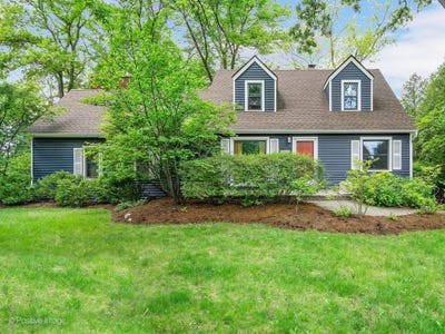 /international/us/3904-earlston-road-downers-grove-il-110109231043/