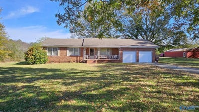 /international/us/9376-county-road-203-danville-al-110103573628/