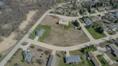 /international/us/907-911-6th-street-spencer-ia-110106922421/