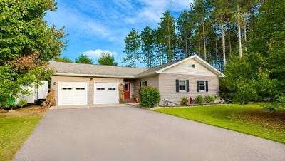 /international/us/301-esker-heights-dr-tomahawk-wi-110120451345/