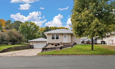 /international/us/455-division-street-gaylord-mn-110110378414/