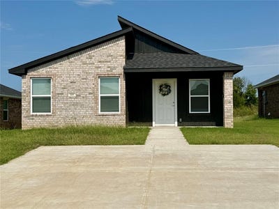 /international/us/828-elm-street-seminole-ok-110119289930/