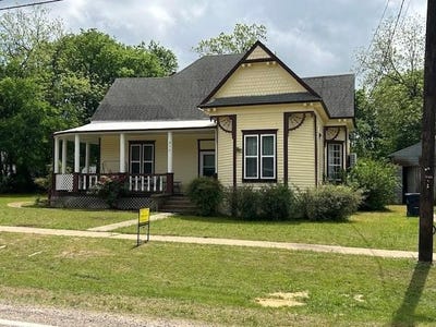 /international/us/317-e-grand-street-whitewright-tx-110105974633/
