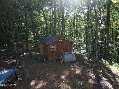 /international/us/1782-smith-chapel-road-decaturville-tn-110108352449/