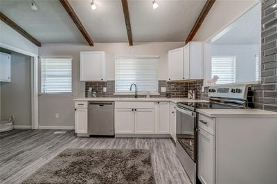 /international/us/7301-kings-manor-court-oklahoma-city-ok-110101216600/