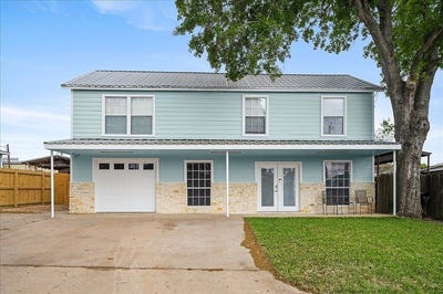 /international/us/103-emile-street-brenham-tx-110106930375/