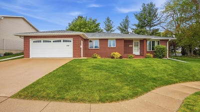 /international/us/2783-shetland-court-dubuque-ia-110107999422/
