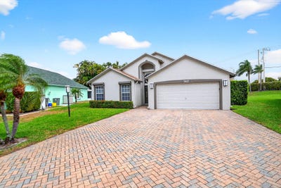/international/us/5067-robino-circle-west-palm-beach-fl-110107016458/