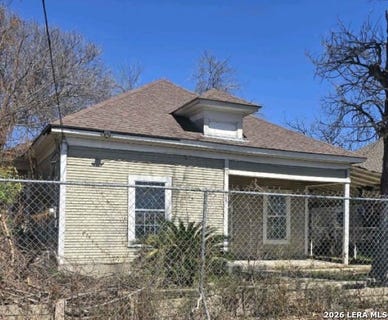 /international/us/809-leal-st-san-antonio-tx-110120534553/