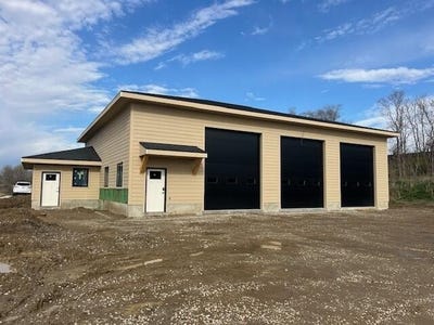 /international/us/3528-14th-avenue-council-bluffs-ia-110107484273/