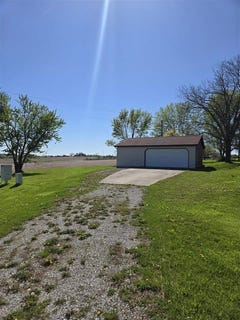 /international/us/5083-120th-st-ne-solon-ia-110107639595/