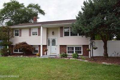 /international/us/1417-valley-drive-belmar-nj-110101001407/