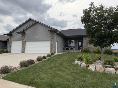 /international/us/1013-n-danielle-dr-sioux-falls-sd-110119580868/