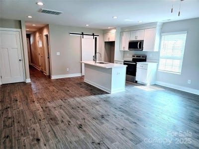 /international/us/2014-crown-point-drive-albemarle-nc-110095505446/