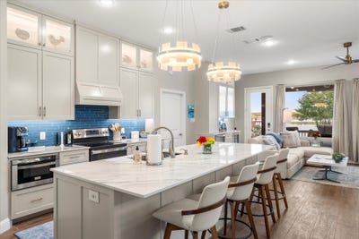 /international/us/13700-park-harbor-drive-eustace-tx-110106373503/
