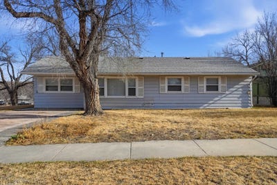 /international/us/402-e-indiana-street-rapid-city-sd-110106765386/