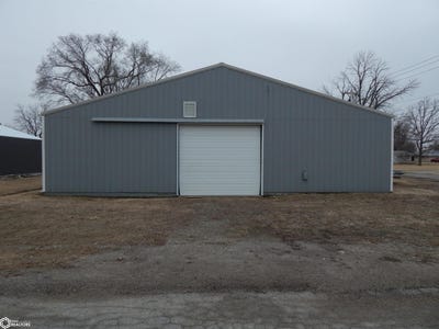 /international/us/301-n-wheeler-montezuma-ia-110106155563/