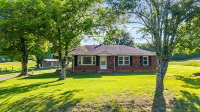 /international/us/444-county-road-782-etowah-tn-110108193254/