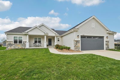 /international/us/6655-royal-view-drive-deforest-wi-110107800916/
