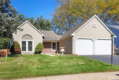 /international/us/210-w-streamwood-boulevard-streamwood-il-110120425450/