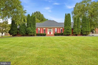 /international/us/323-eastland-drive-charles-town-wv-110110338139/