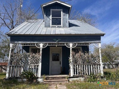 /international/us/271-w-fm-884-goliad-tx-110107505529/