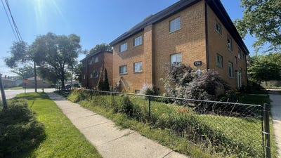 /international/us/1014-edwards-street-waukegan-il-110108569781/