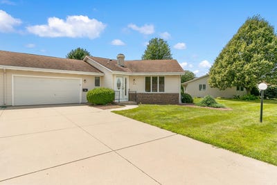 /international/us/4034-randolph-road-janesville-wi-110101010823/