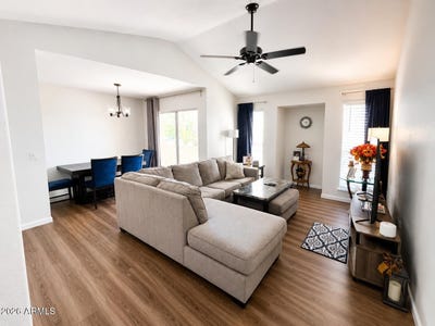 /international/us/200-e-southern-avenue-tempe-az-110108414292/