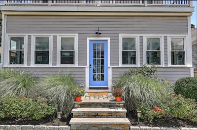 /international/us/214-narragansett-avenue-barrington-ri-110109961452/
