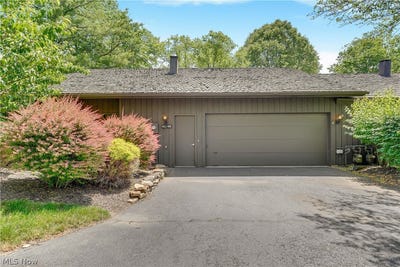/international/us/455-55-meadowview-drive-aurora-oh-110108580460/
