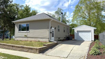 /international/us/1012-8th-street-sw-mason-city-ia-110108098243/