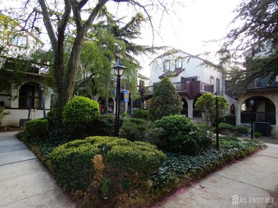 /international/us/55-smith-street-perth-amboy-nj-110107663251/