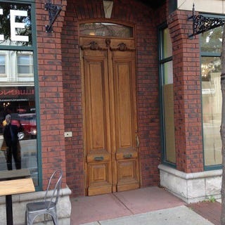 /international/us/116-n-main-street-wheaton-il-110103408013/