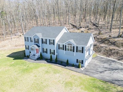 /international/us/3-chamberlain-way-pepperell-ma-110107701505/