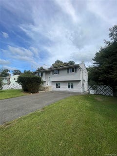 /international/us/67-fulton-street-brentwood-ny-110110320304/