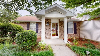 /international/us/1218-wilshire-circle-aberdeen-nc-110108145205/