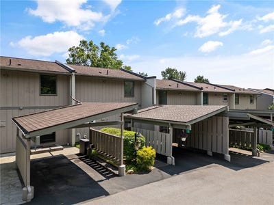 /international/us/3-harbour-lane-south-bristol-ny-110100207746/