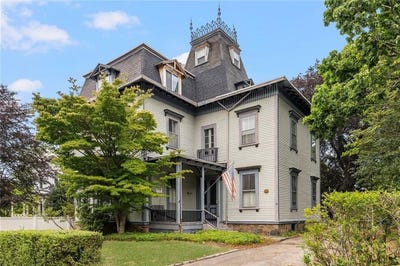 /international/us/36-ayrault-street-newport-ri-110109447942/