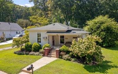 /international/us/706-holly-avenue-south-pittsburg-tn-110109995509/