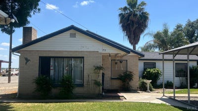 /international/us/713-e-laguna-avenue-laton-ca-110107799592/