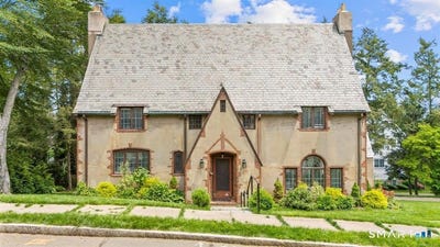 /international/us/6-west-hill-drive-west-hartford-ct-110109023823/