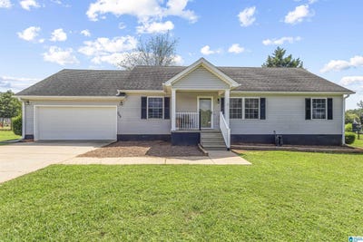 /international/us/268-warren-drive-weaver-al-110119987124/