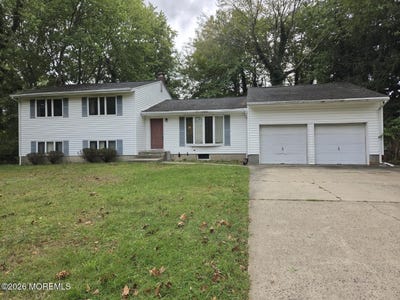 /international/us/68-willow-road-tinton-falls-nj-110110328324/