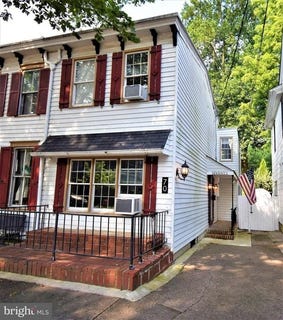 /international/us/70-centre-street-haddonfield-nj-110108637494/