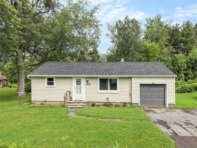 /international/us/6449-lakeshore-road-cicero-ny-110109304833/