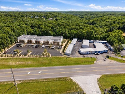 /international/us/6316-osage-beach-parkway-osage-beach-mo-110120587244/